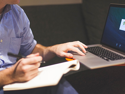 迷你轰炸机平台