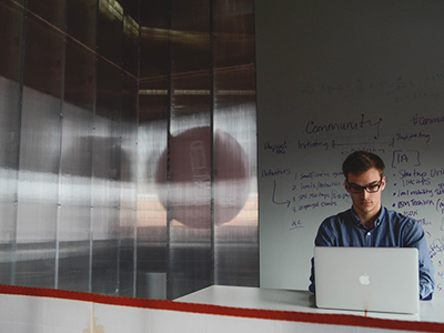 迷你轰炸机平台